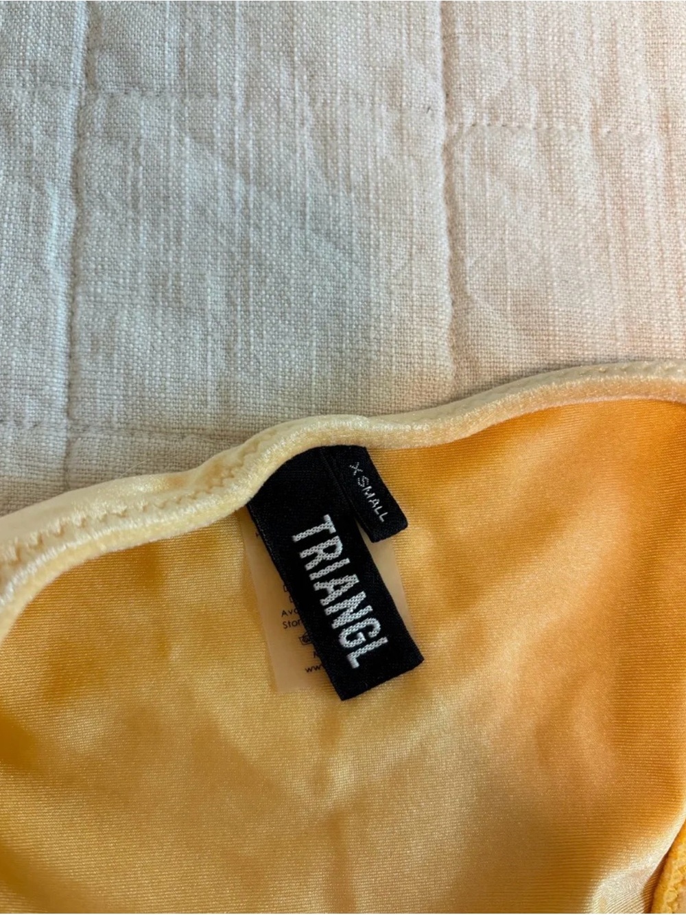 Triangl Bikini - Picture 5 of 6